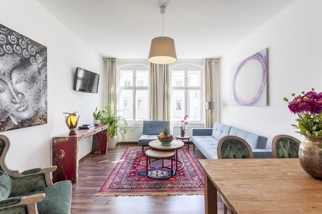 The Rheinsberger - Cosy 2Br One Living Room Up To 6 เบอร์ลิน ภายนอก รูปภาพ