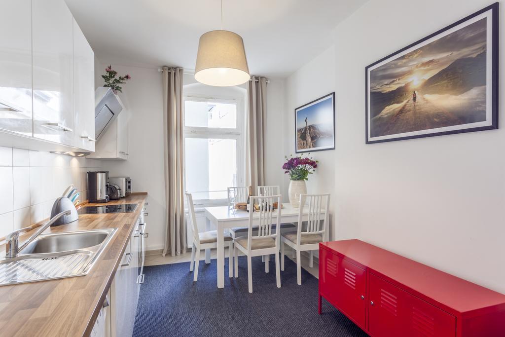 The Rheinsberger - Cosy 2Br One Living Room Up To 6 เบอร์ลิน ภายนอก รูปภาพ